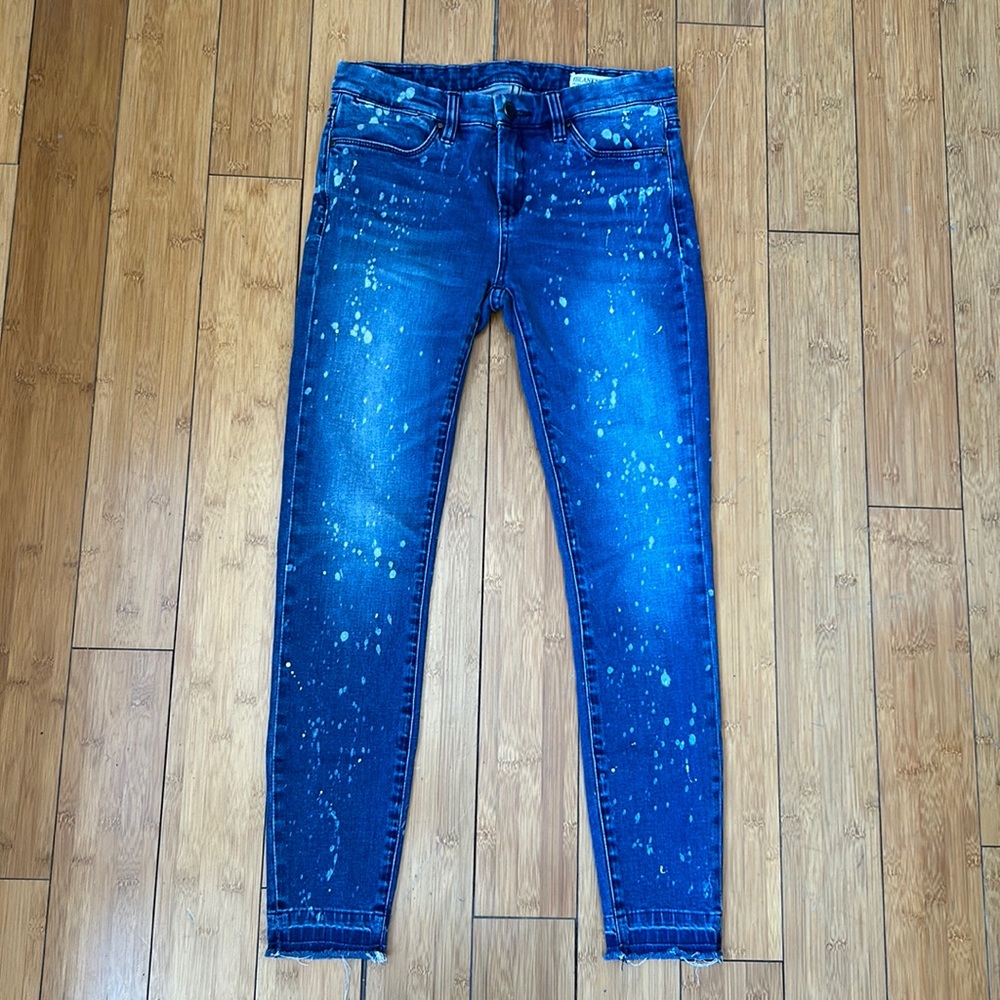 Blank NYC Blue Skinny Jeans with Paint-Splatter Detail